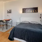 Comfortable In 8 - Liben Прага