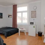 Comfortable In 8 - Liben Апартаменты Прага