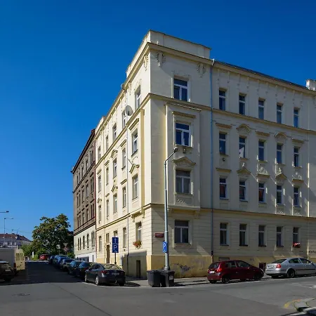 Comfortable In 8 - Liben