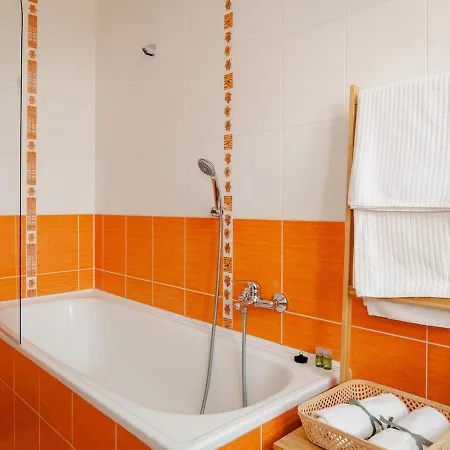 Апартаменты Comfortable In 8 - Liben Прага